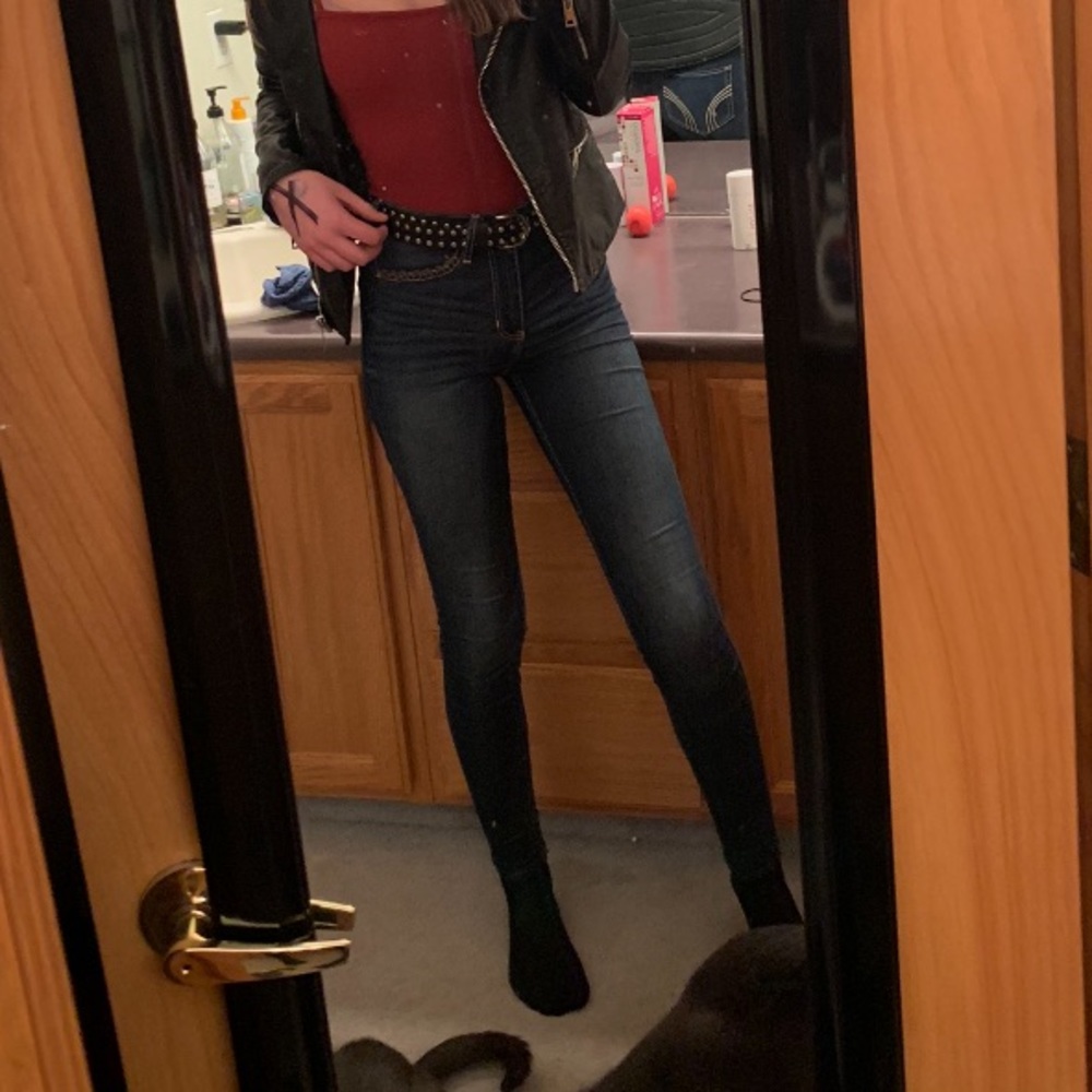 High waisted Hollister Jeans - Picture 5 of 6